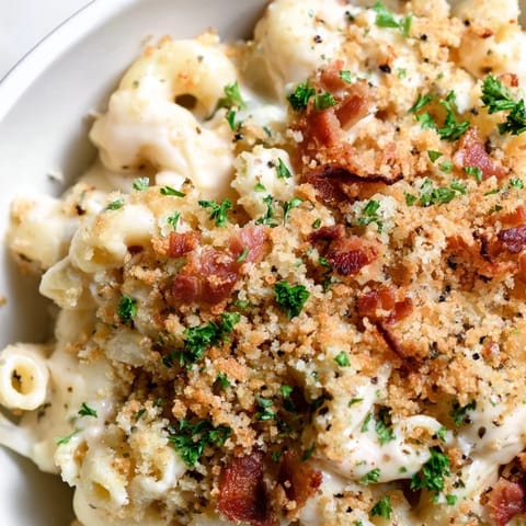 Tinis Mac Cheese Bacon